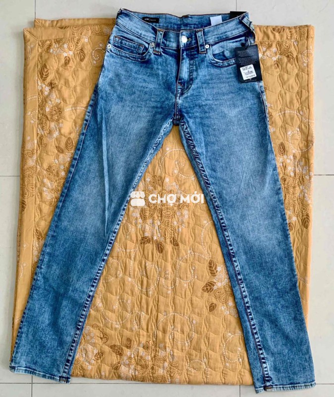 Cần bán quần jean nam ông địa chính hãng xách tay.
