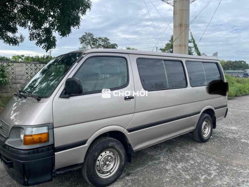 Toyota Hiace 2004 tải van 3 chỗ 900kg giá rẻ