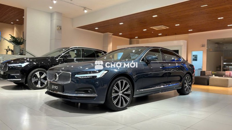 Volvo S90 B6 Ultra 2025, giảm 5% giá trị xe