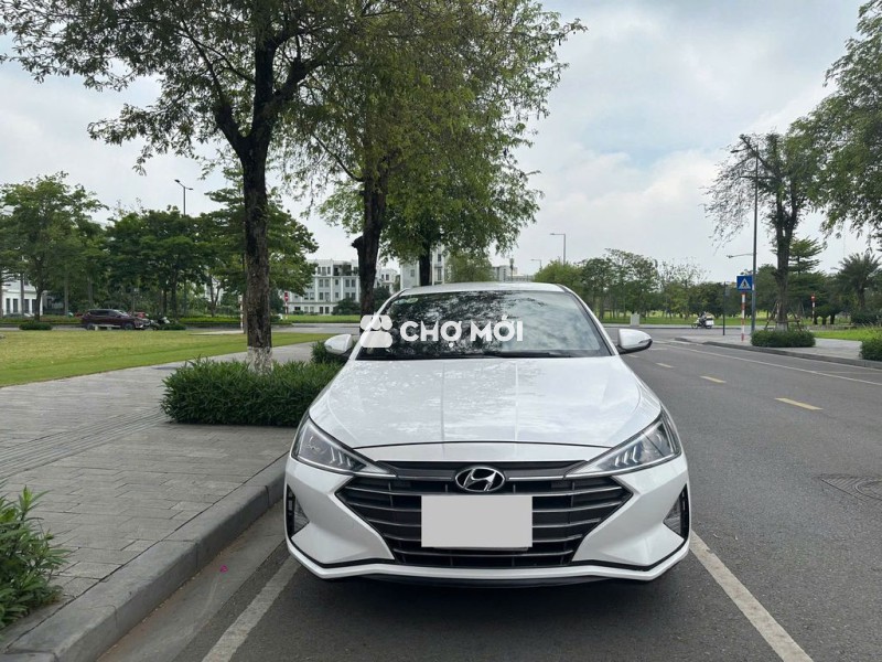 Hyundai elantra 2021 MT