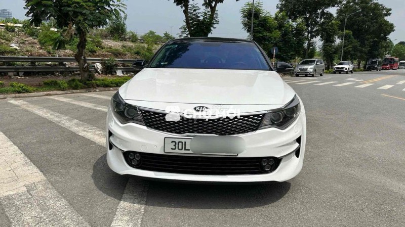 Kia Optima 2016 2.0 AT - 100000 km