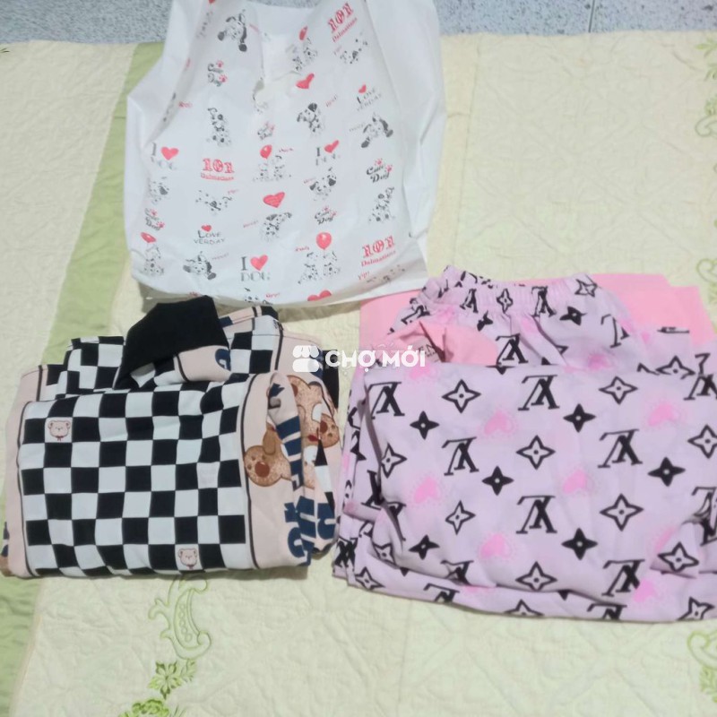 Combo 2 bộ đồ mới