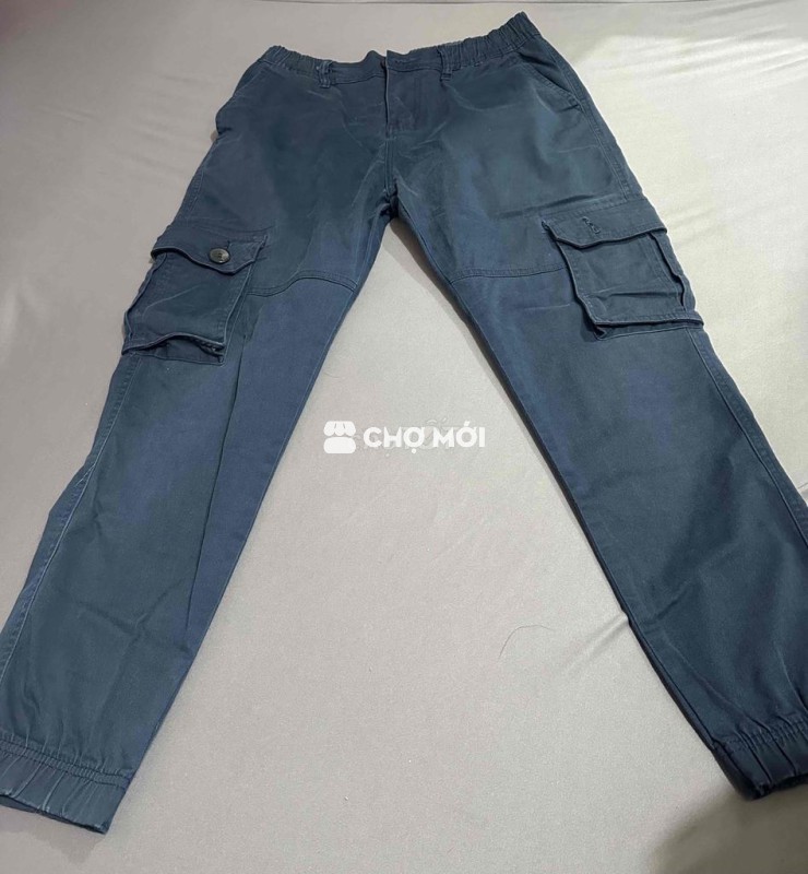 Quần Kaki Zara và quầy tây nam