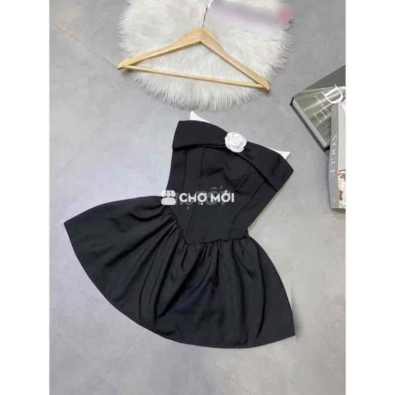 Đầm cúp ngực dáng xoè phối nơ đính hoa