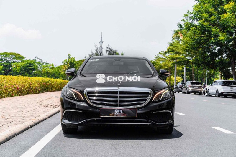 E200 Model 2019 màu đen xe Cty 1 chủ từ siêu đẹp