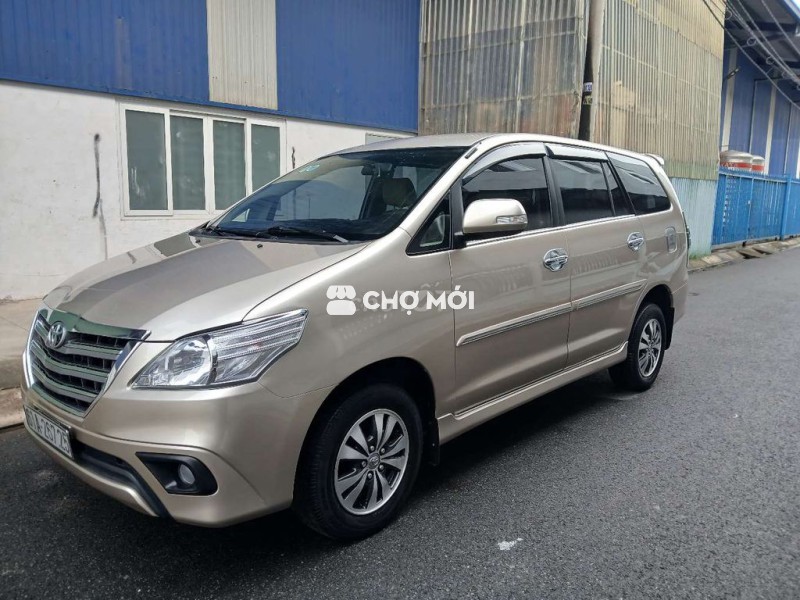 Gd bán inova số tự động 2016,xe tai tphcm