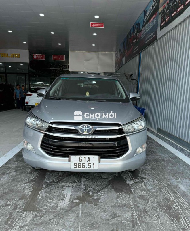 Toyota Innova 2016 2.0E - 150000 km Xe Gia Đình
