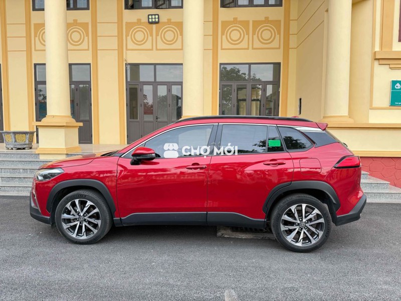 Gia Đình đổi xe cần bán Toyota Cross 2022 1.8V