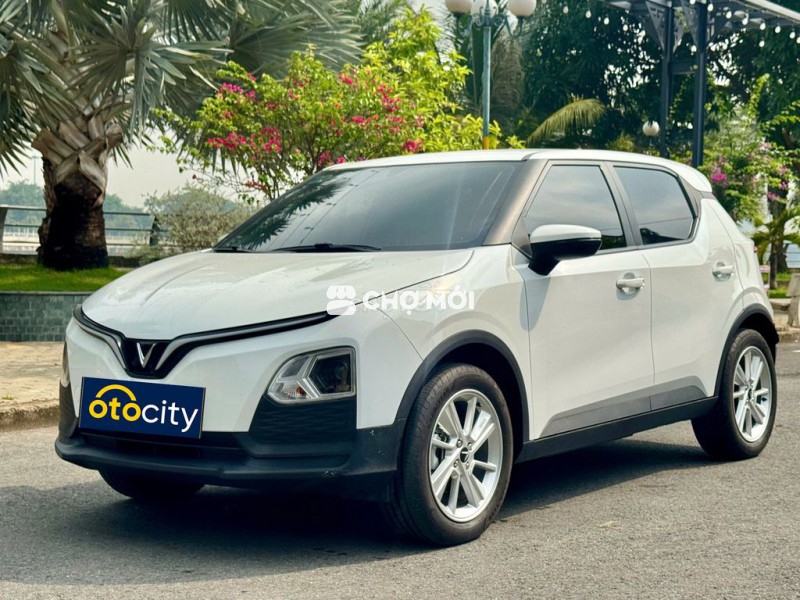Vinfast VF5 Plus 2023 - Màu trắng - 6v2km- Mua pin