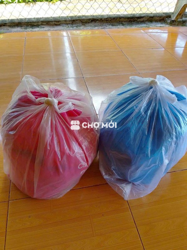 Quần áo bé trai 3 tuổi và quần áo nữ trung niên