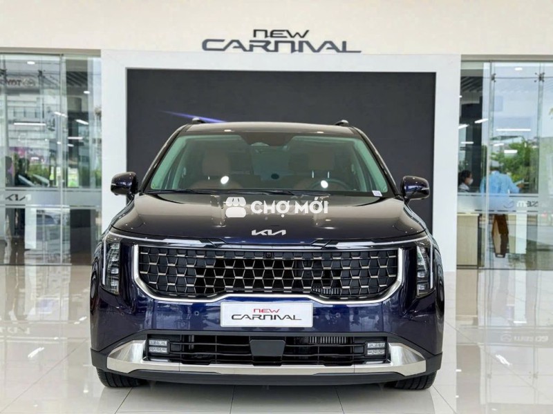 Carnival 2.2D Signature 7S mới 100% giảm 100 triệu
