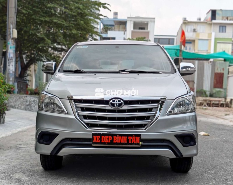 Toyota Innova 2015 2.0E - 156000 km
