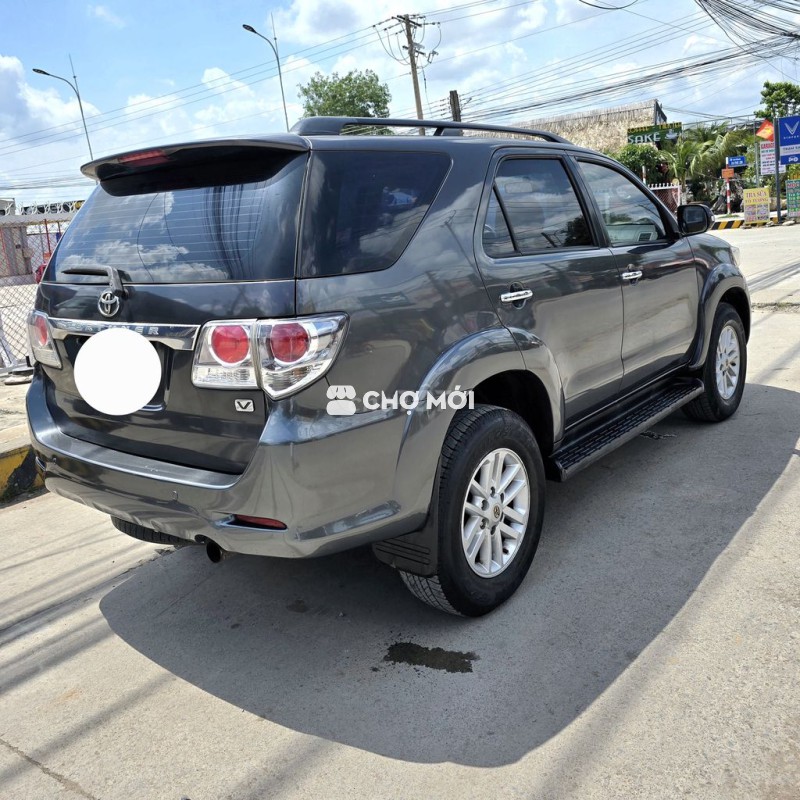 Fortuner 2013. Xe nhà mua mới . Ít đi còn rất mới