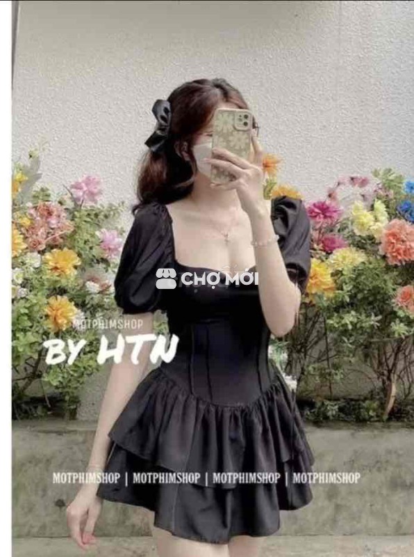 Váy bên Mọt