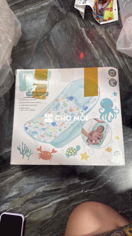 ghế tắm nằm cho bé còn mới 99%