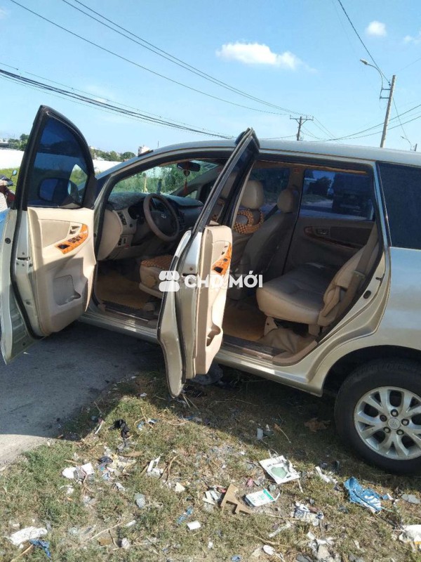 Toyota Innova 2006 G - 197 km