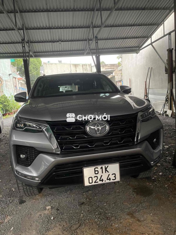 Toyota Fortuner 2022 2.4L 4x2 AT - 67000 km
