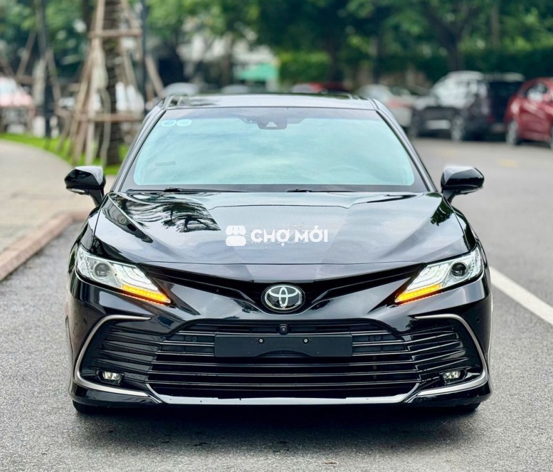 Camry 2.5Q dki 2/2022 - odo 46.000km
