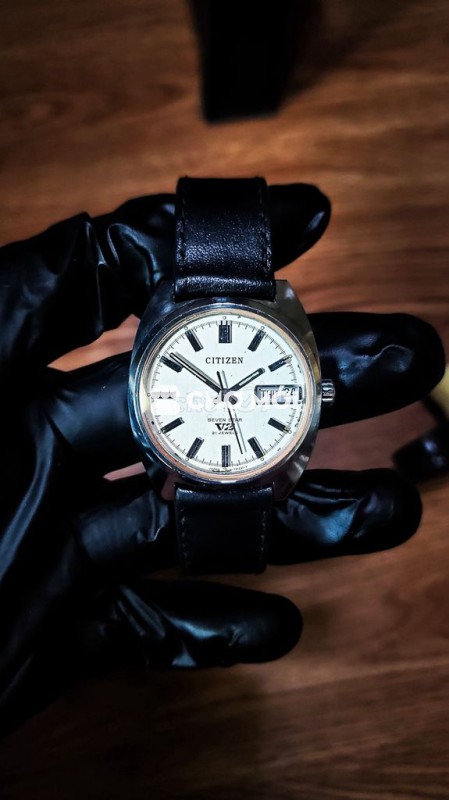 Đồng hồ Citizen Seven Star V2