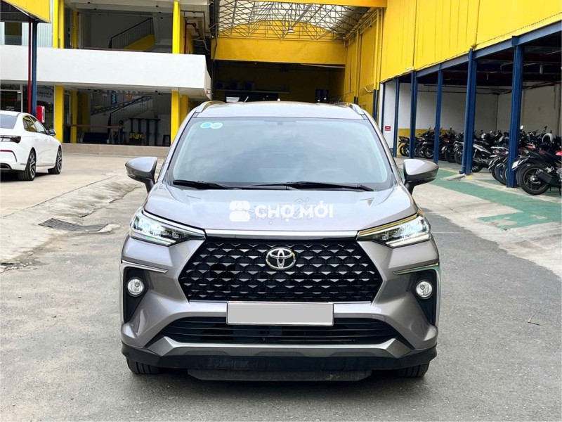 Toyota Veloz Cross 2023  - 19000 km