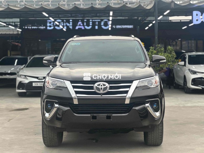Toyota Fortuner 2017 2.7V 4x2 AT màu nâu đen