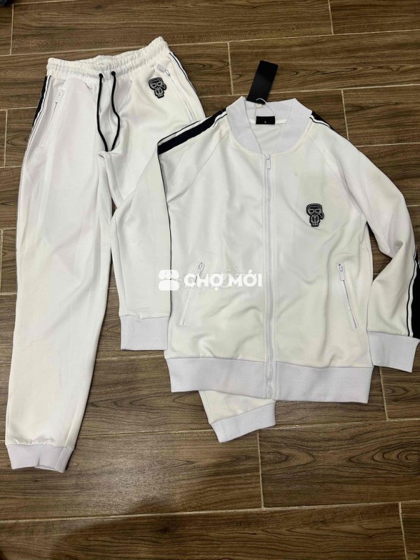 Bộ thể thao siêu xịn chất vải đẹp