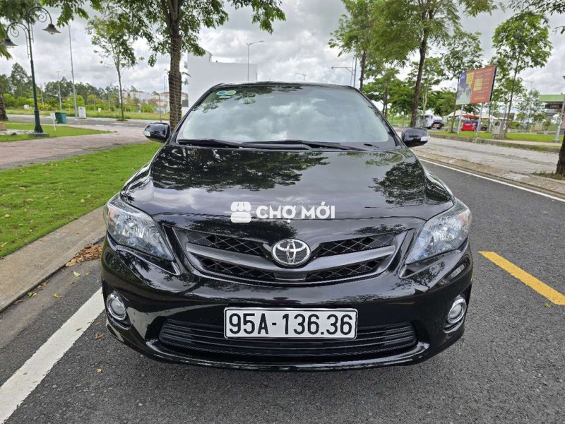 Corolla Altis 2012 2.0V - cần tìm đối thủ