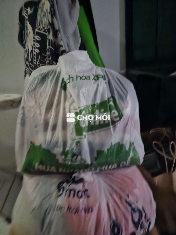 Quần áo nữ trẽ tặng