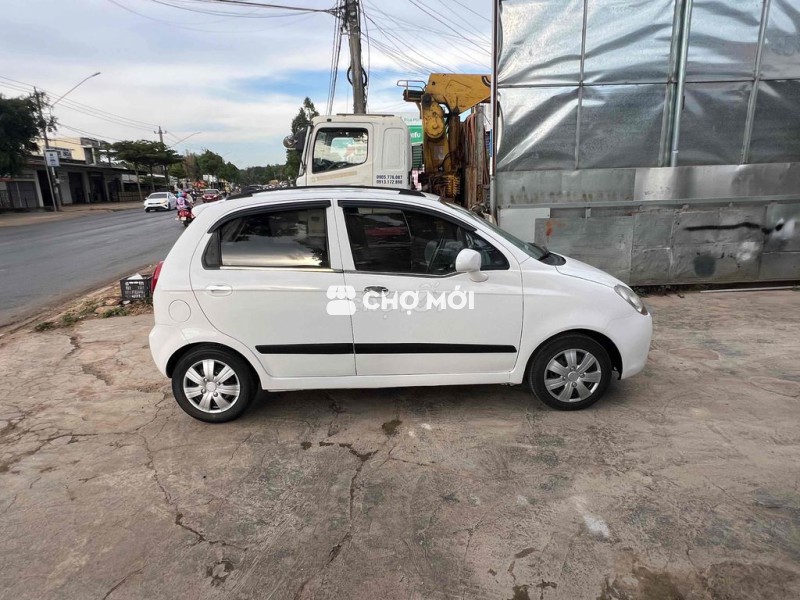 Chevrolet Spark 2011 LT 0.8 AT - 123456 km