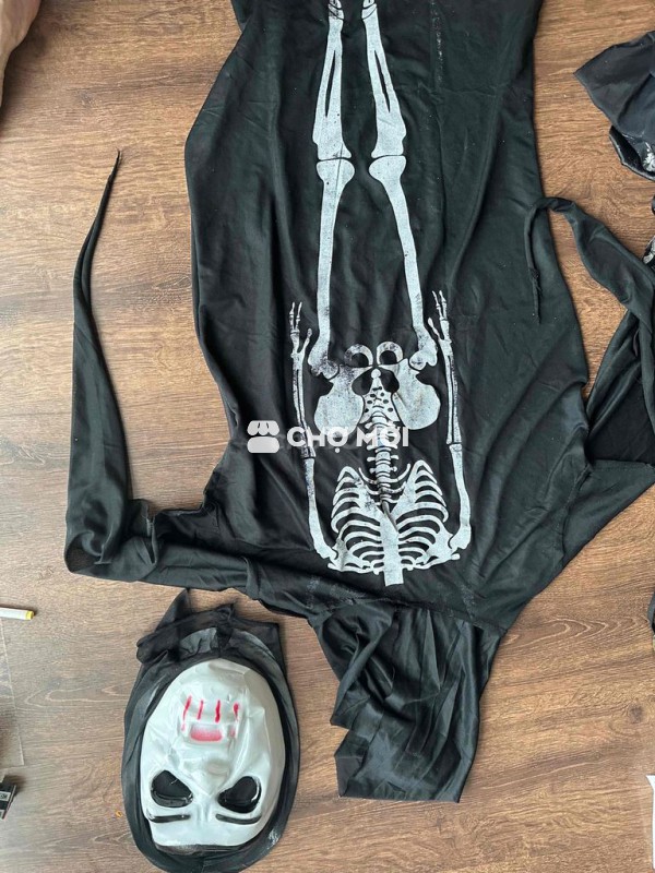 thanh lý đồ haloween cho bé trai tiểu học từ 30k/c