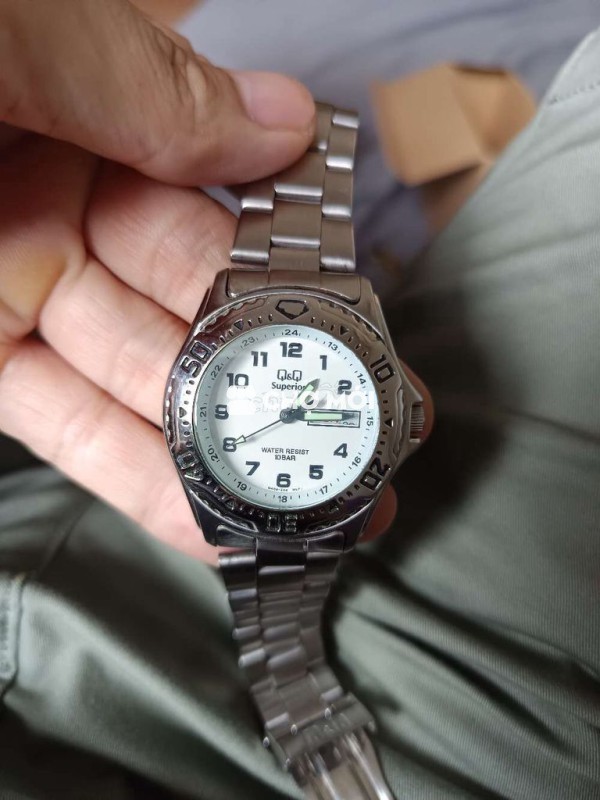 Đồng hồ Q&Q của Citizen.
