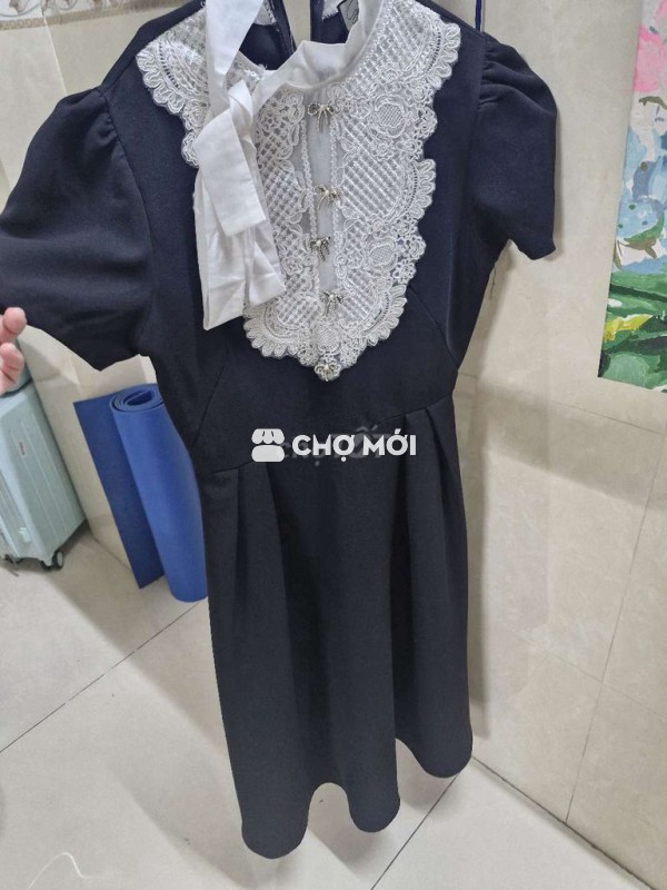 Cần bán lại 3 bô váy size Xl.