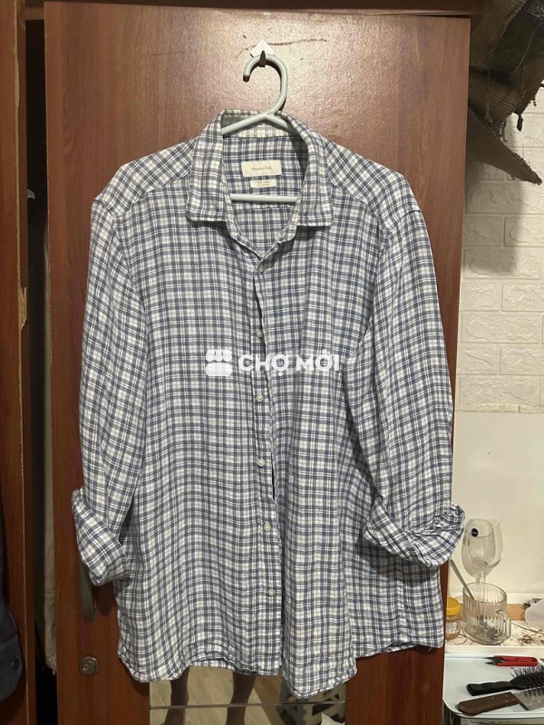 Áo sơ mi kẻ caro vải lanh của Massimo Dutti