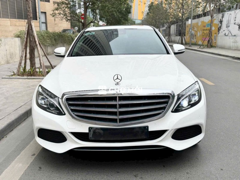 Mercedes Benz  2016 C250 Exclusive - 70000 km