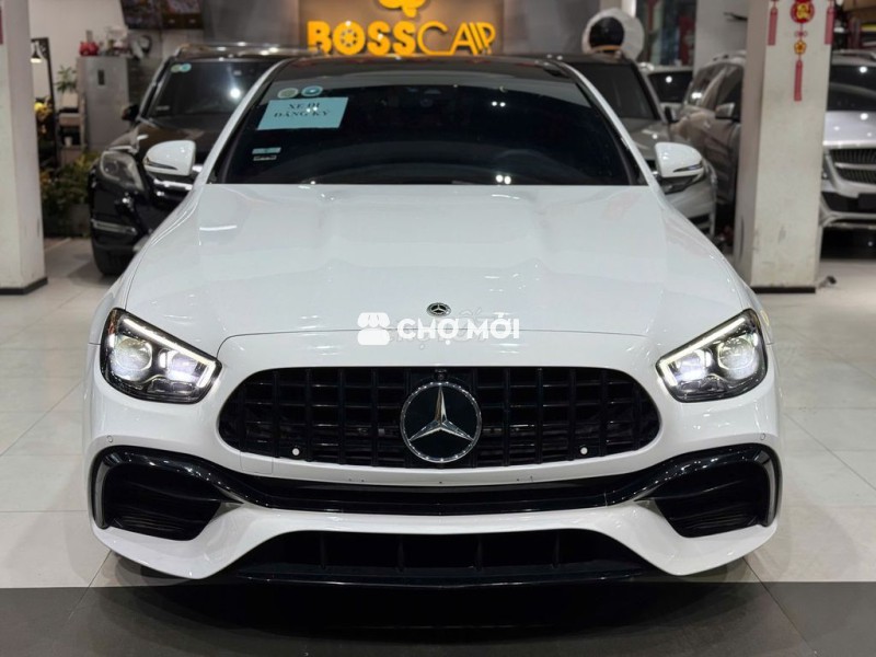 Mercedes Benz  2021 E300 AMG - 35000 km