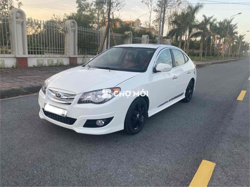 Hyundai Avante 2011 1.6 AT - 240000 km