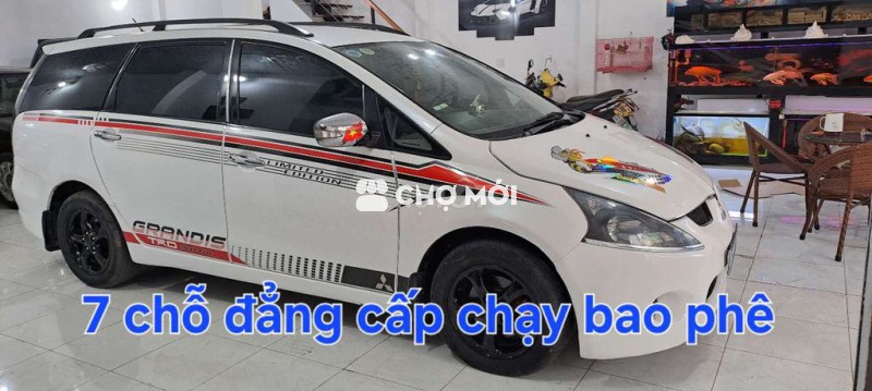 Mitsubishi Grandis trắng 7 chổ đẳng cấp xe sang