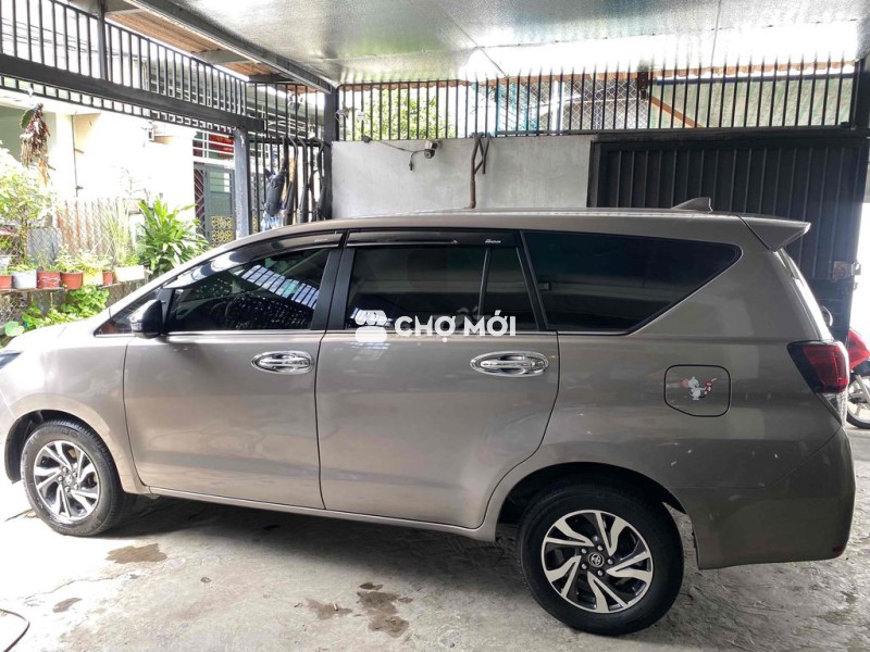 Toyota Innova 2022 G 2.0 AT - 47000 km