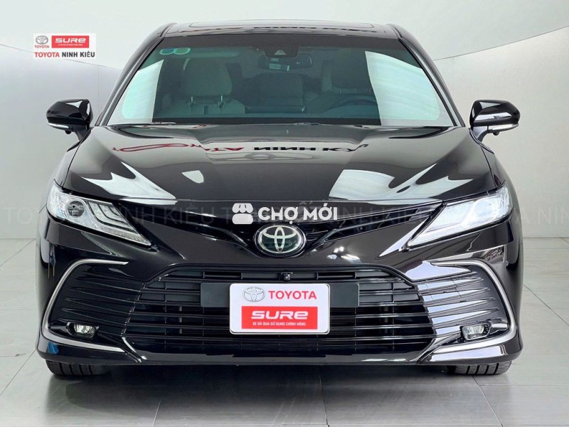 Toyota Camry 2022 2.0Q - 16,000km full đồ chơi