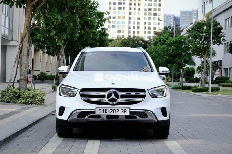 Mercedes Benz GLC 200 4Matic 2021 V1 - Trắng kem