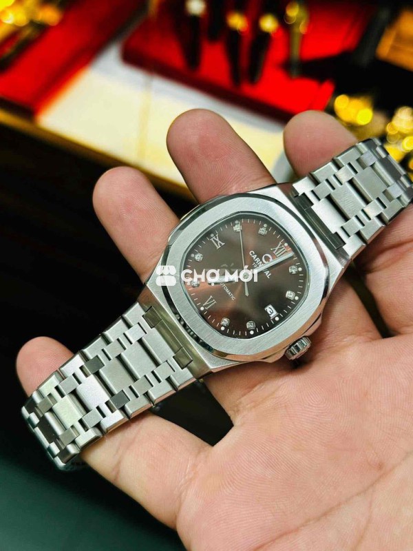 Carnival 8160G Mặt Nâu 98%