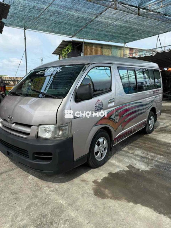 bán chiếcToyota Hiace tải Van 6 chỗ.850kg.máy dầu.