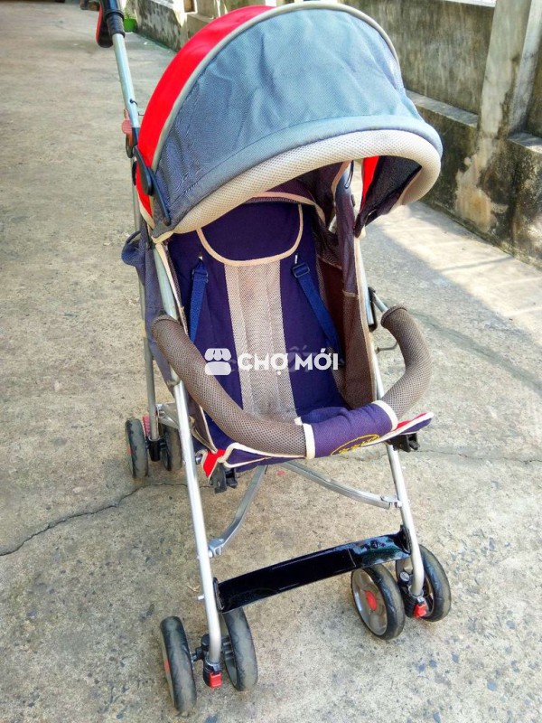 Xe Đẩy Em Bé