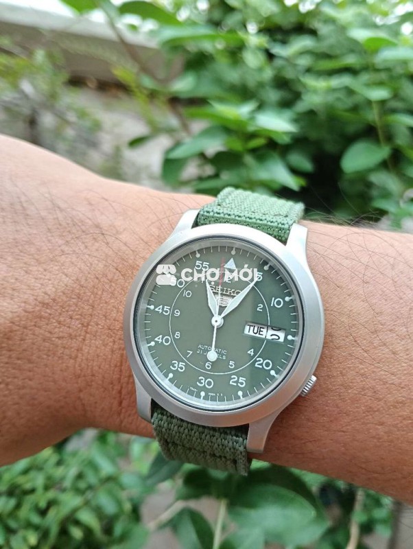 Đồng hồ nhật mới