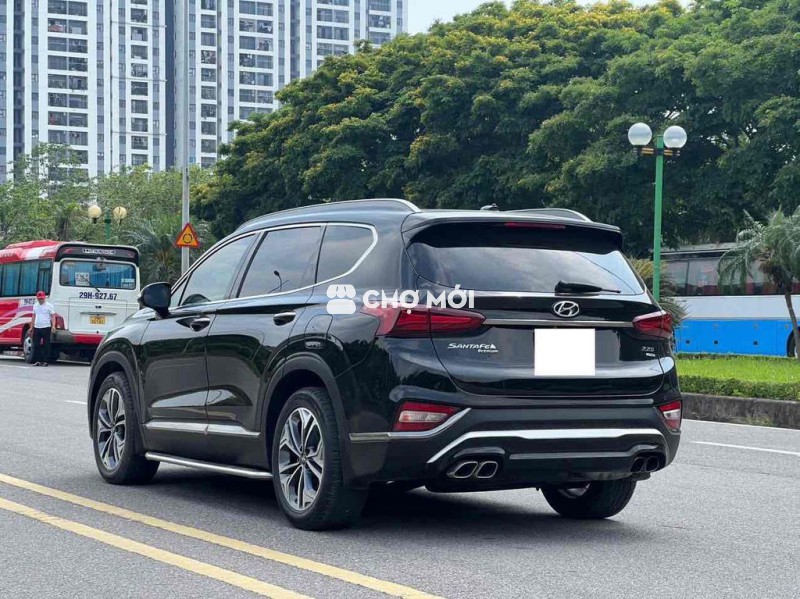Hyundai Santa Fe 2019 2.2D Premium - 100000 km