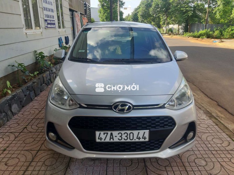 Xe gia đình i10 đời 2018 1.2 bản đủ, số sàn