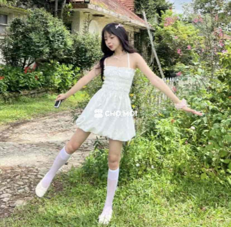 Đầm công chúa phồng AREUM size M