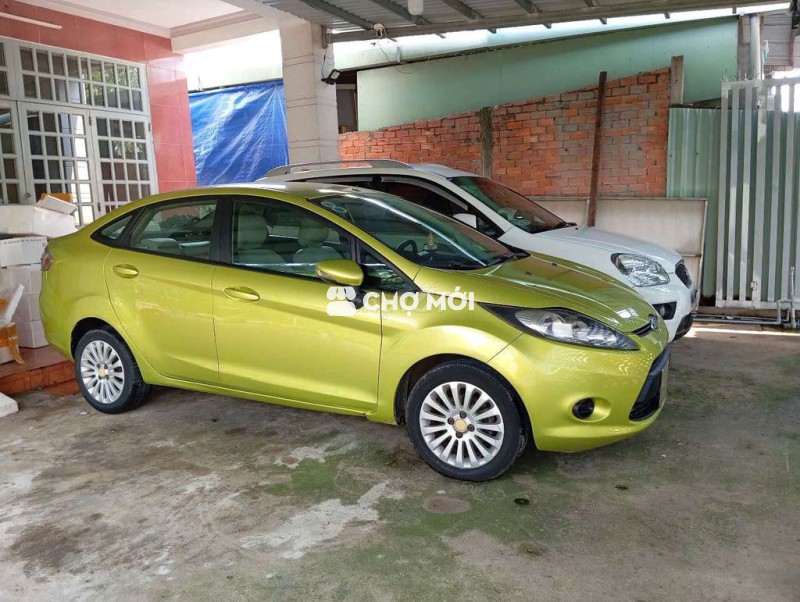 Ford Fiesta 2012 1.6 AT Sedan - 100000 km