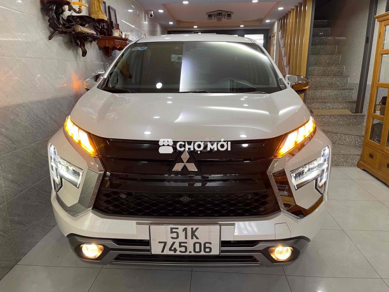 bản premium xe mới chạy 4ngàn km bao kiểm tra hãng