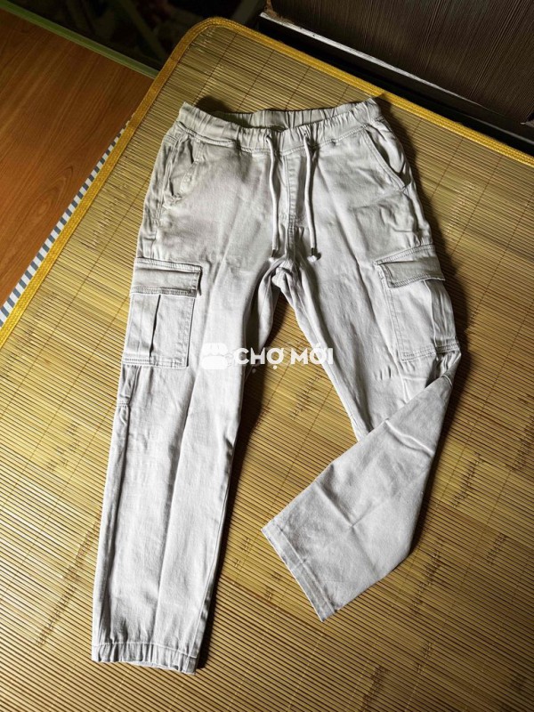 Bán lại quần kaki túi hộp size mặc 50-65kg